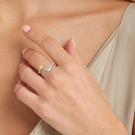 925 Sterling Silver Highland Cow Flower Ring for Women Dainty Scottish Highland Cattle Daisy Ring for MOM Adjustable Highland Cow Rimg for Daughter Birthday Chiristmas Jewelry Gift for Granddaughter,