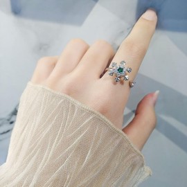 fdsmall Snowflake Ring for Women Rotatable Snowflakes Adjustable Ring Christmas Dainty Elegant Jewelry Gifts, Copper, No Gemstone