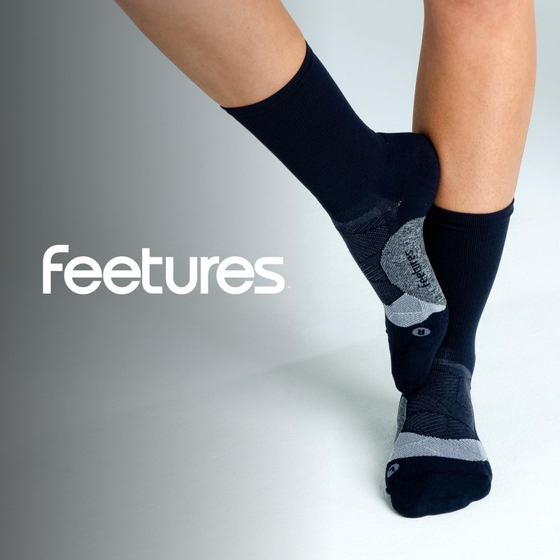 Feetures Elite Light Cushion Mini Crew Sock - Sport Sock