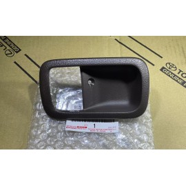 Toyota NEW 91- 94 TOYOTA LAND CRUISER FJ80 FZJ80 REAR LEFT DOOR HANDLE BEZEL SABLE OEM