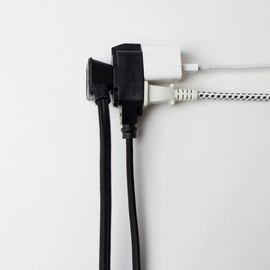 Globe Electric 22810 9ft Fabric Extension Cord, 3 Polarized Outlets, Right Angle Plug, 125 Volts, Black, Home and Office Decor, Modern Electronic Accessories, Indoor Flexible Power Cable