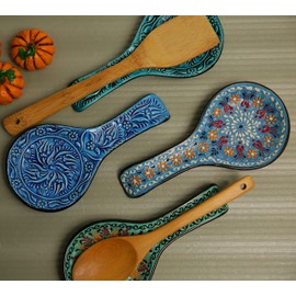 Multi-colored Ceramic Spoon Rest, Kitchen Porcelain Spoon Holder, Large Size Cooking Utensil Rest for Counter Stove Top for Spoons, Ladles, Tong, Kitchen Accessories, Hand Painted (RED)