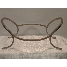 10 Strawberry Street White Covered Casserole With Metal Cooling Rack Stand