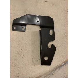 John Deere GX26420 right side mounting bracket for John Deere 46" front blade/snowplow