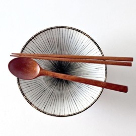Best Deco Natural Wooden Cutlery Set for a Family of 4 Lacquered Cutlery Wooden Chopsticks Wooden Spoons Camping Atmosphere Kitchen / 베스트데코 Natural 나무수저세트 4인가족용 옻칠수저 나무젓가락 나무숟가락 캠핑 감성주방