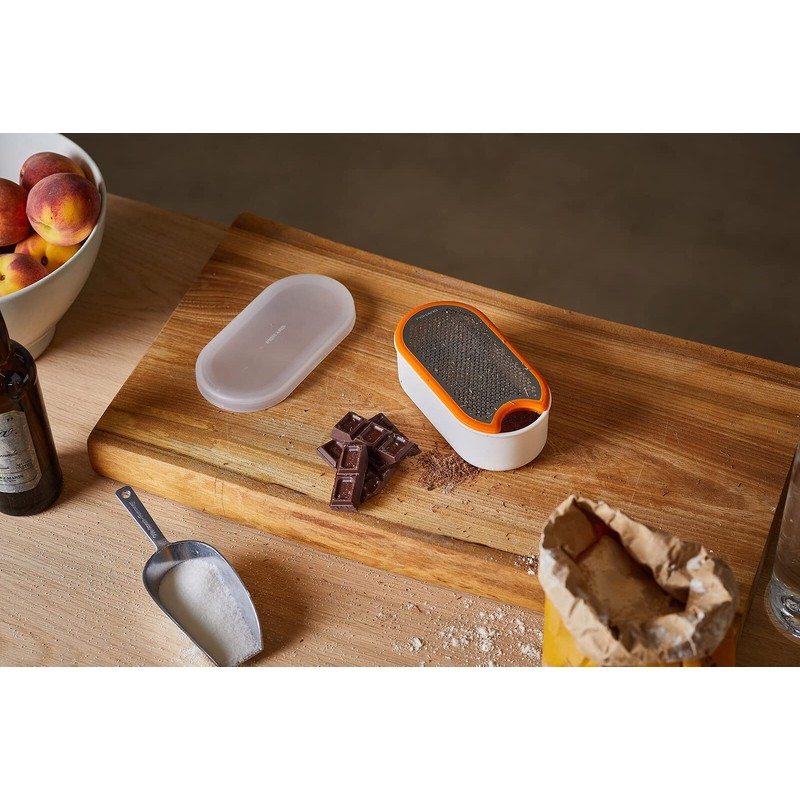 Fiskars Box Grater, With Container, Dimensions: 16.8 x 9.0 cm,