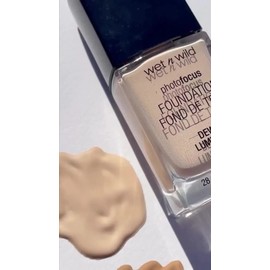 💄✨ Wet n Wild Photo Focus Dewy Foundation 28ml | Medium Coverage Hydrating Foundation with Radiant Finish for All Skin Types
