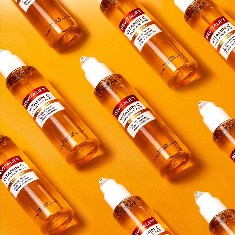L'Oréal Paris Revitalift Clinical Vitamin C Cleanser with Vitamin C*