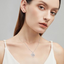 Horse Necklace Girls Pendant Horse Chain 925 Sterling Silver Jewellery Gifts for Women Teen Girls, Sterling Silver (Horse Garland Girl Necklace), Sterling Silver, No Gemstone