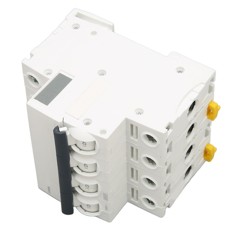 Miniature Circuit Breaker PA66 Flame Retardant Housing 4P Automatic Circuit