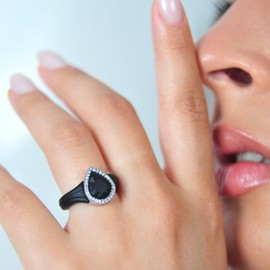 Rinfit Womens Silicone Wedding Ring - Anniversary Ring Women - Pear Promise Rings for Her with Cubic Zirconia - Black/Silver Stones, Size 7