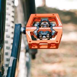 Funn Mamba S MTB Clipless Pedals, Double Sided Click Compact Platform Mountain Bike Pedals, Compatible with SPD Cleats, 9/16 Inch CrMo Axle Bicycle Pedals (Orange)
