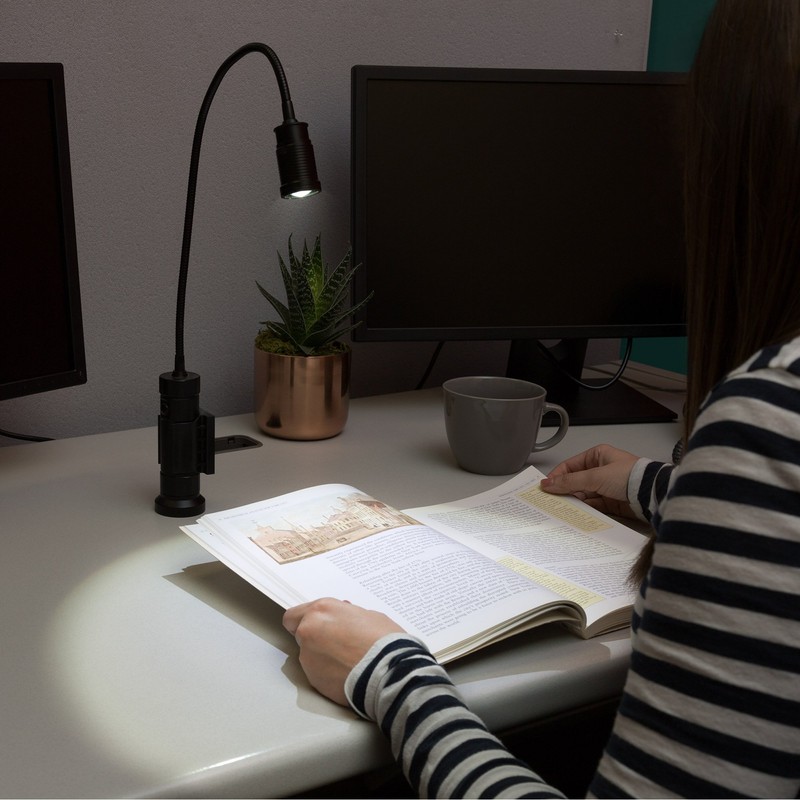 Stalwart CREE LED Work Light - 550 Lumen Magnetic Light