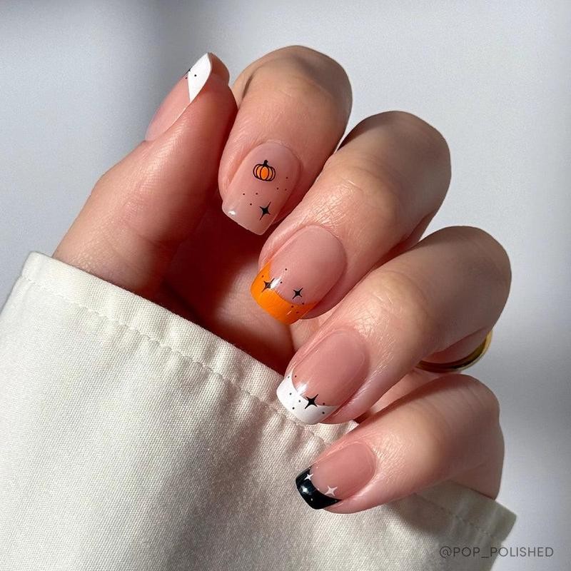 Glamnetic Fright Night Press-On Nail Collection:_Peek-O'-Lantern