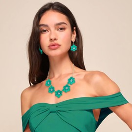 Ever Faith Green Flower Necklace for Women, Summer Boho Floral Flower Choker Necklace with Earrings Holiday Flower Jewellery
