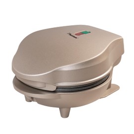 Bestron Mini Waffle Iron for Classic Waffles, Small Waffle Maker with Non-Stick Coating, for Children's Birthdays, Family Parties, Easter or Christmas, Satin Collection, Colour: Light Beige