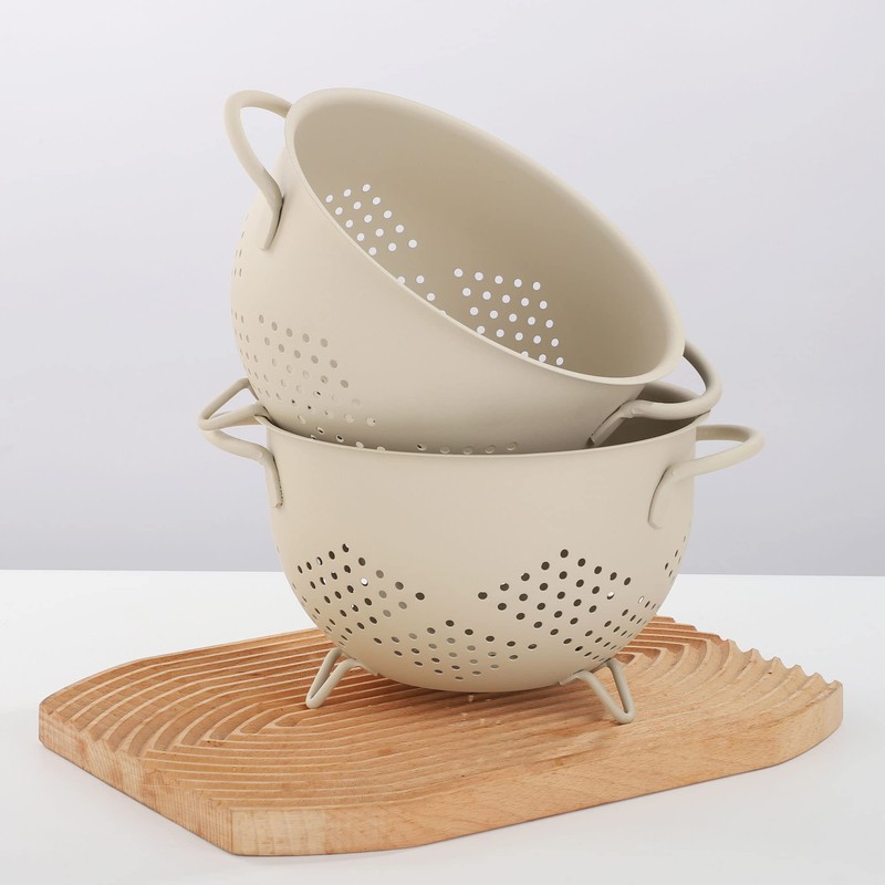 Metal Colander 5 Quart Powder Coated Self-draining Metal Strainer with