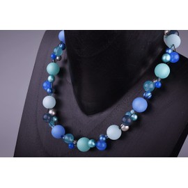 Adi-Modeschmuck Amelie Necklace Elegant Interwoven Blend of Polaris and Glass Beads in Attractive Colour Combinations Handmade in Berlin, Brass, nylon