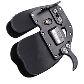Decut RUGBII Archery Finger Tab Guard Leather Adjustable (Small (Black Plate), Left)