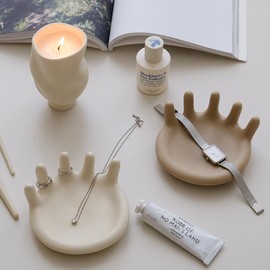 WENSHUO Cute Short Five-finger Ring Holder，Ceramic Trinket Dish,Decorative Jewelry Tray for Display, Matte Crème