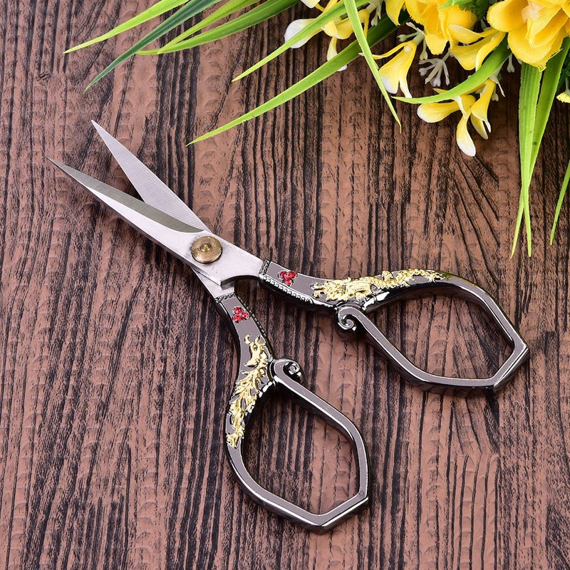 Vintage Stainless Steel Sewing Scissors Classical Cutting Embroidery Crafts Tool