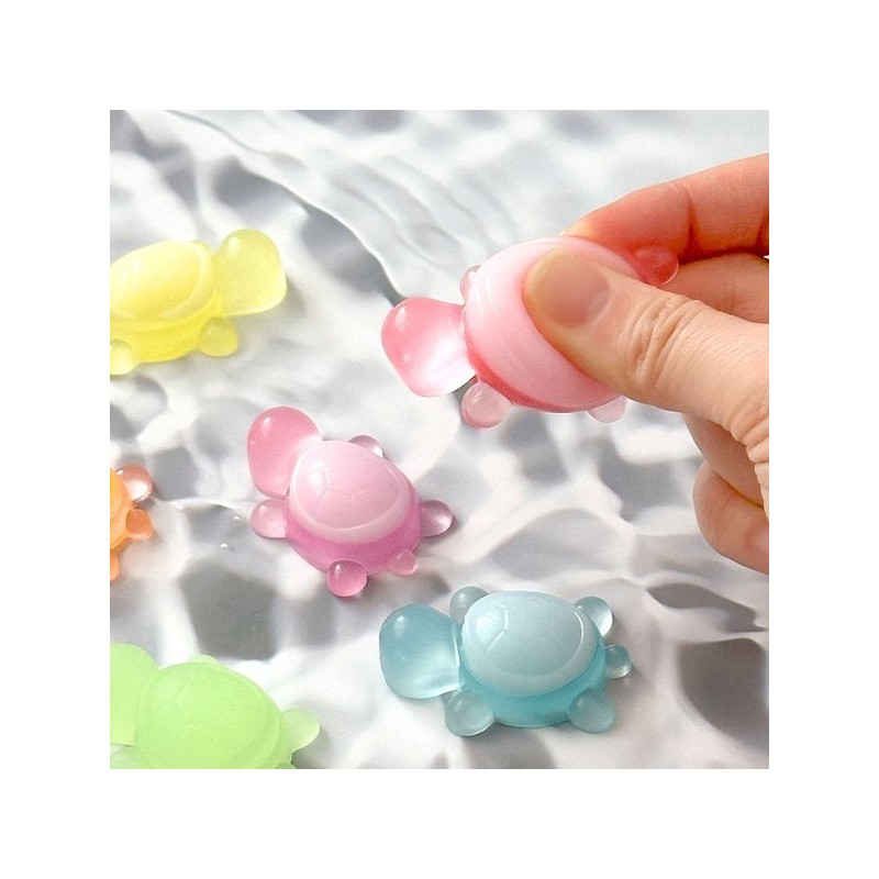 Find the random soft glow-in-the-dark turtle / 랜덤 말랑 야광