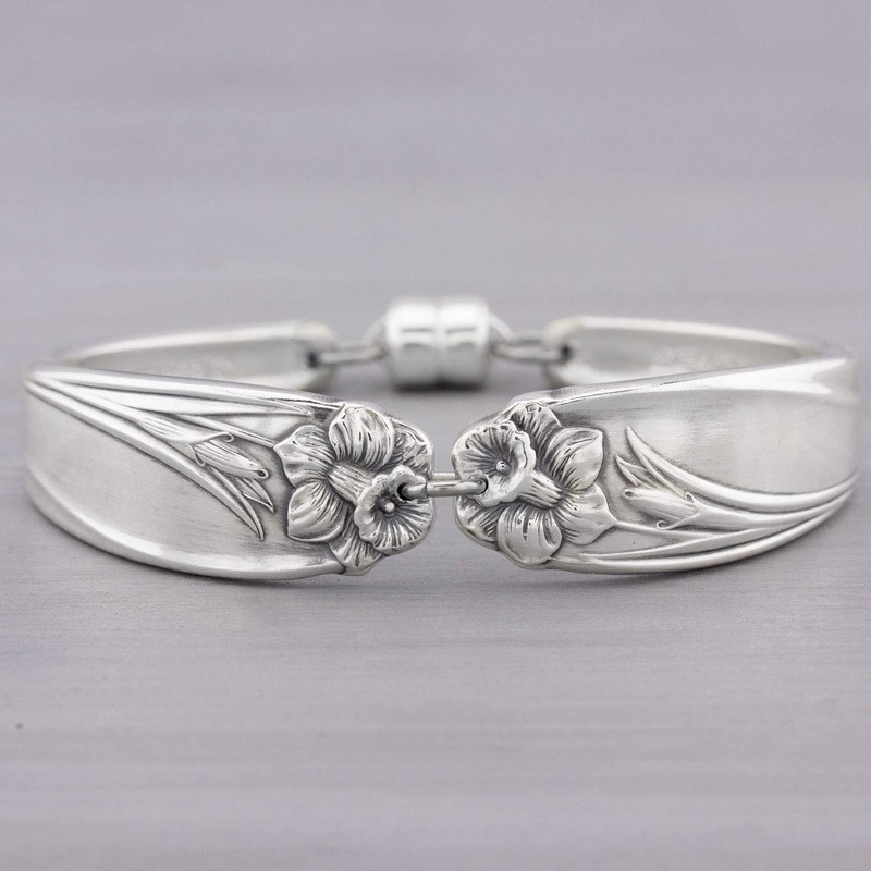 Antique Silverware Spoon Jewelry Daffodil 1950 Medium