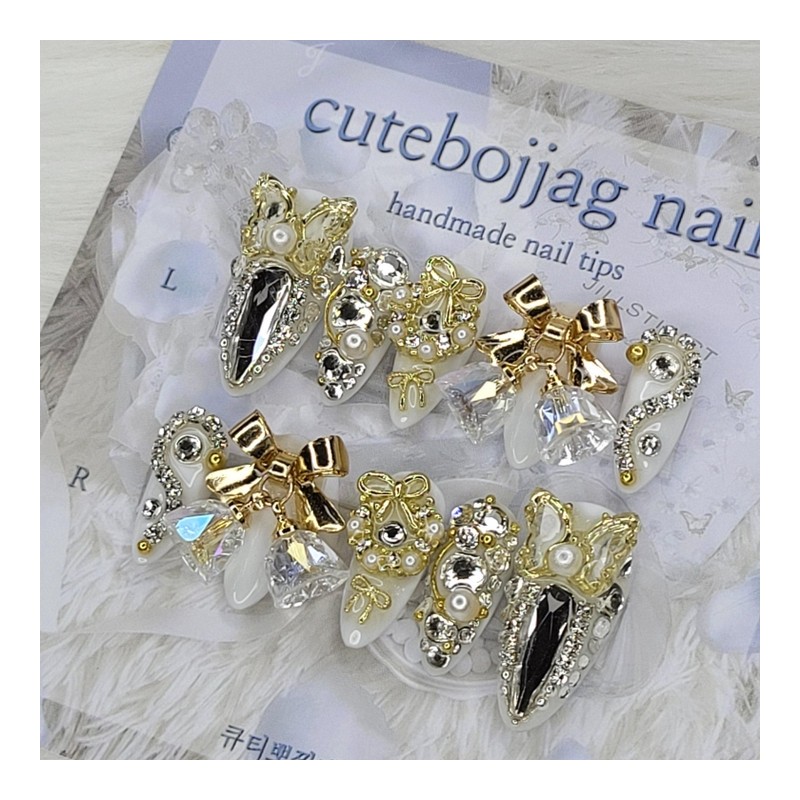 Luxury Christmas handmade nail tips - Almond S / 럭셔리