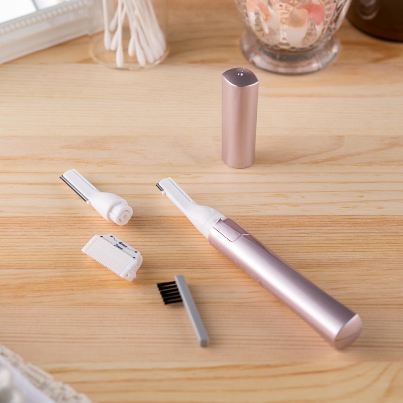 貝印 マユトリマー クシ付き 女性用 KQ1802