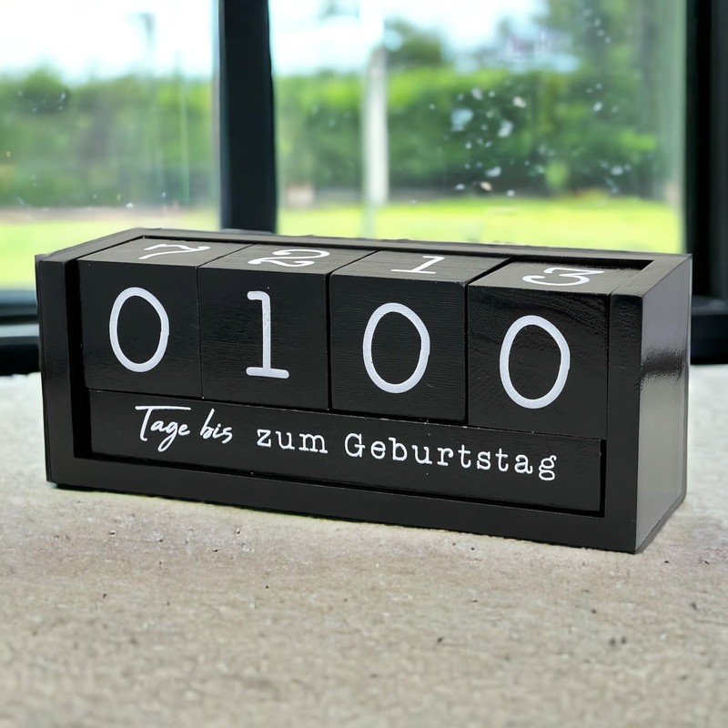 Countdown Calendar Wooden Cube with Theme Bar Permanent Year Table