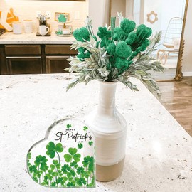 St Patricks Day Acrylic Sign Happy St Patrick's Day Gifts Home Office Table Top Decor Heart Centerpiece Decorations for Desk Dresser Shelf Coffee Bar Mantle Windowsill Shamrock