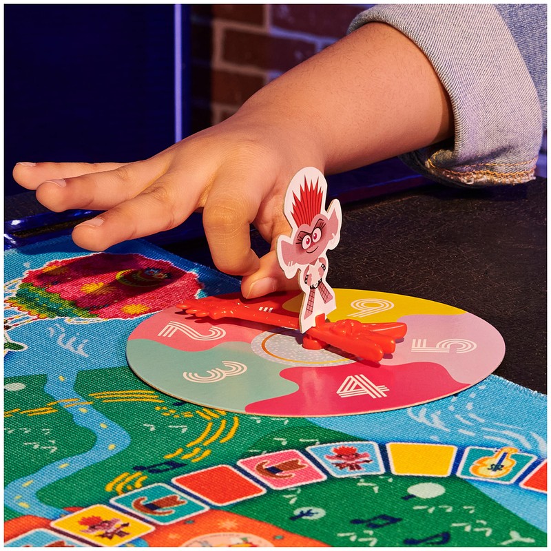 Spin Master Games Trolls World Tour Cooperative Strategy Board Game