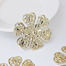 Heart flower petals, Hanbok traditional metal decorations, holiday gifts, allowance envelopes, packaging decorations, hairpiece decorations, Hanbok headband decorations, gifts for foreigners / 하트꽃잎 한복 전통금속장식 명절선물 용돈봉투 포장장식 가채장식 한복머리띠장식 외국인선물