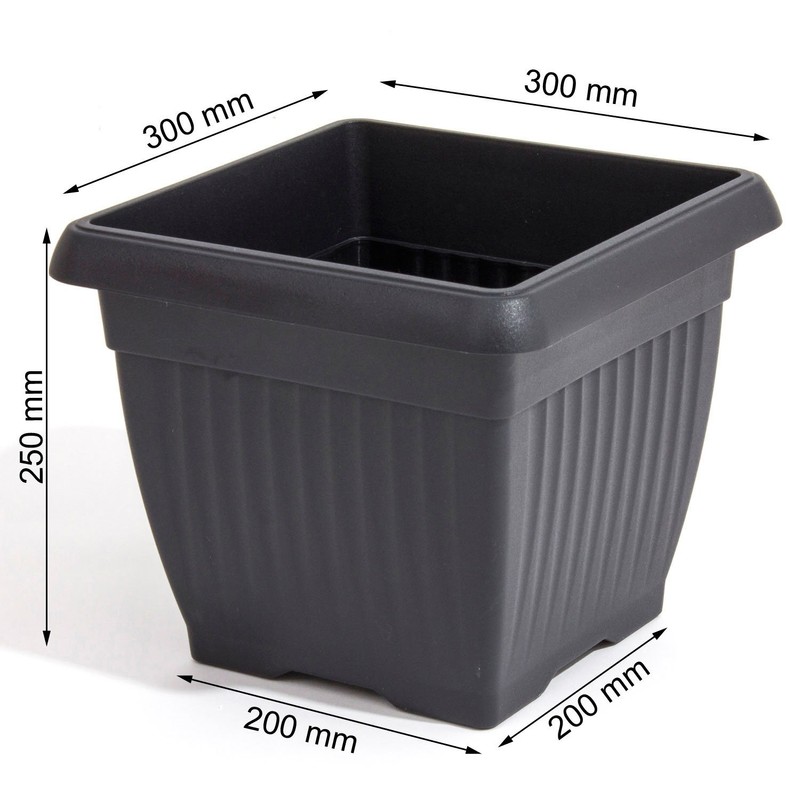 Terracotta Pot 13.8 L Dimensions (mm) 300 x 300 x
