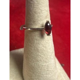 Natural Creations Sterling silver stackable ring size 4 Garnet