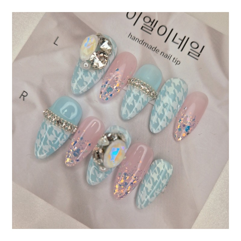 Haunt Check Nail Handmade Nail Tips - Short Round /