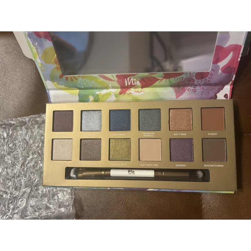 Mia Del Mar Eyeshadow Palette 12 rich hues in wearable