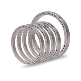 TIKIDESIGN Titanium Key Rings, 30/25 mm Key Ring with Side Pressing Design, Titanium Flat Key Ring Rings, Titanium Split Rings for Car House Key Accessories (1L + 4M Sandblasted)