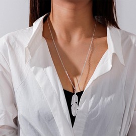 Dervivea Boho Feather Necklace Long Feather Pendant Necklace Silver Leaf Necklace Vintage Long Necklace Deck-shaped Necklace Chain Jewellery for Women and Girls