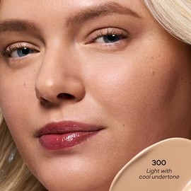 Base de maquillaje Almay Clear Complexion tono 300