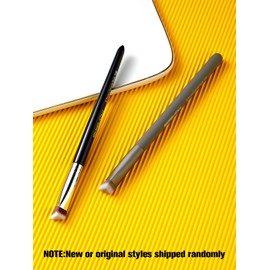 EIGSHOW Concealer Brush Under Eye, Small Triangle Brushes for Precise Coverage Dark Circles Blemishes Acne, Blending Cream and Liquid (F658)