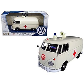 Type 2 (T1) Ambulance Cream 1/24 Diecast Model by Motormax