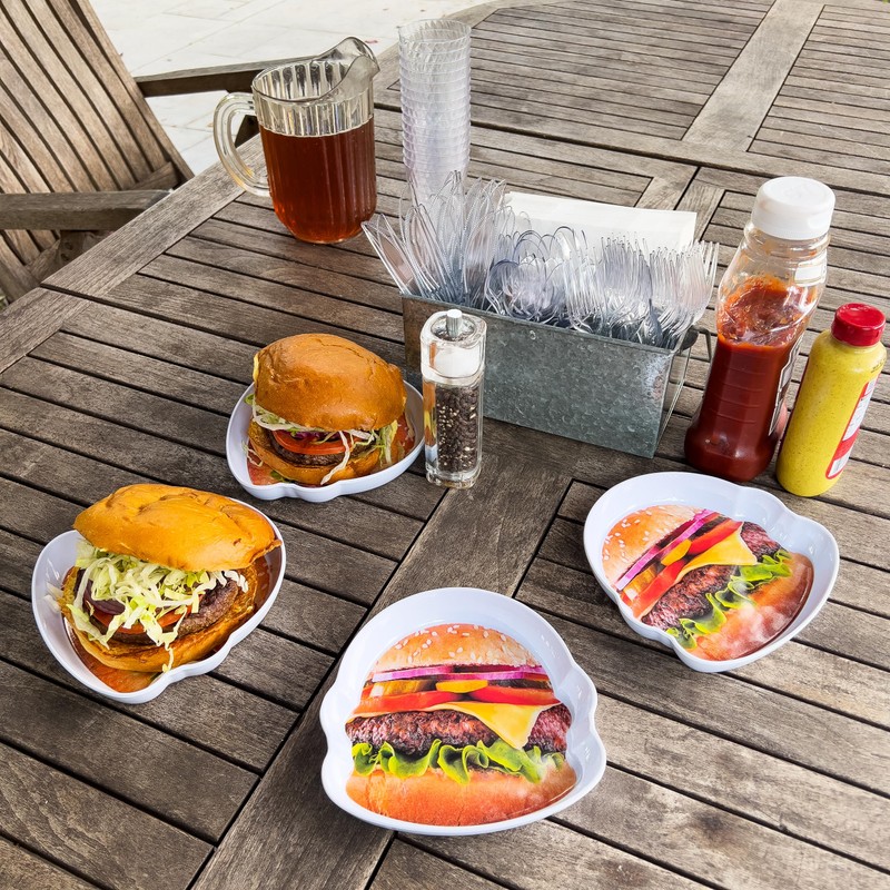 Mind Reader Burger Serving Plate Set, Hosting Essentials, Outdoor Kitchen