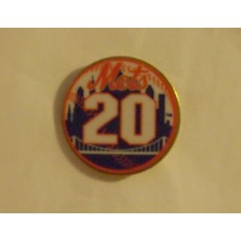 The New York Mets Baseball Pin #20 Pete Alonso  NIP Lapel Pin 20 sports