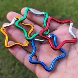 Light Pink Carabiner Clip, Star Shaped Climbing Buckle, Aluminum Alloy Heavy Duty Keyring Hook for Camping Fishing Hiking Traveling Aluminum Key Chain Clip Accessories Outdoor