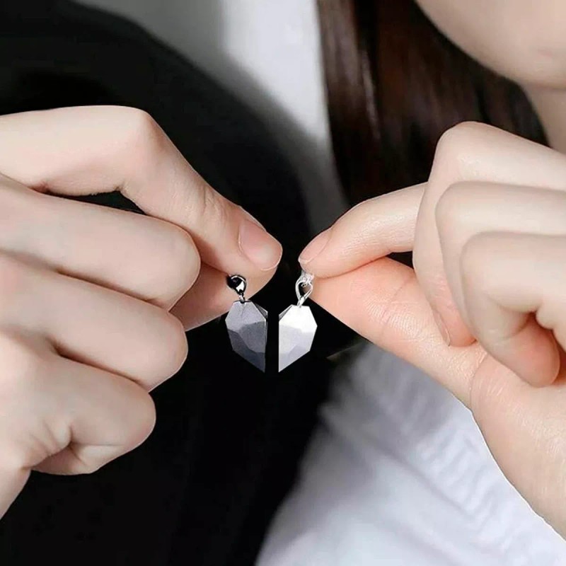 Veraly Collar Para Parejas Medio Corazón De Metal Magnético Imán
