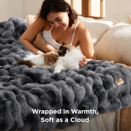 Bedsure GentleSoft Fluffy Fuzzy Twin Blanket, Soft Cozy Faux Fur Fleece Minky Blanket, Room Decor Couch Bed Cover Winter Bedding, Thick Warm Plush Christmas Women Men Gifts, 870GSM, Tie-dye Grey
