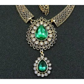 Betsey Johnson ELEGANT Awesome Green JEWEL Water Drop Rhinestone Golden Betsey Johnson Necklace