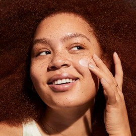 Well People Fresh Dew Snow - Crema hidratante en gel de hongos | Vegano y libre de crueldad, hidratante facial para rellenar e hidratar, fabricado con