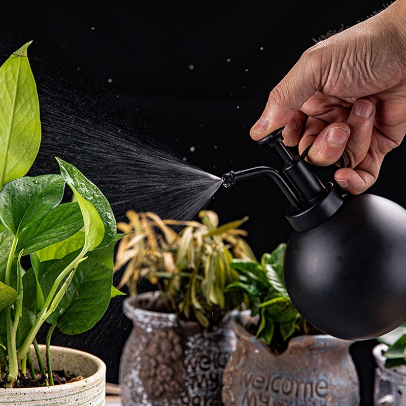 500ml Watering Pot Vintage Hand Press Spray Bottle Garden Balcony